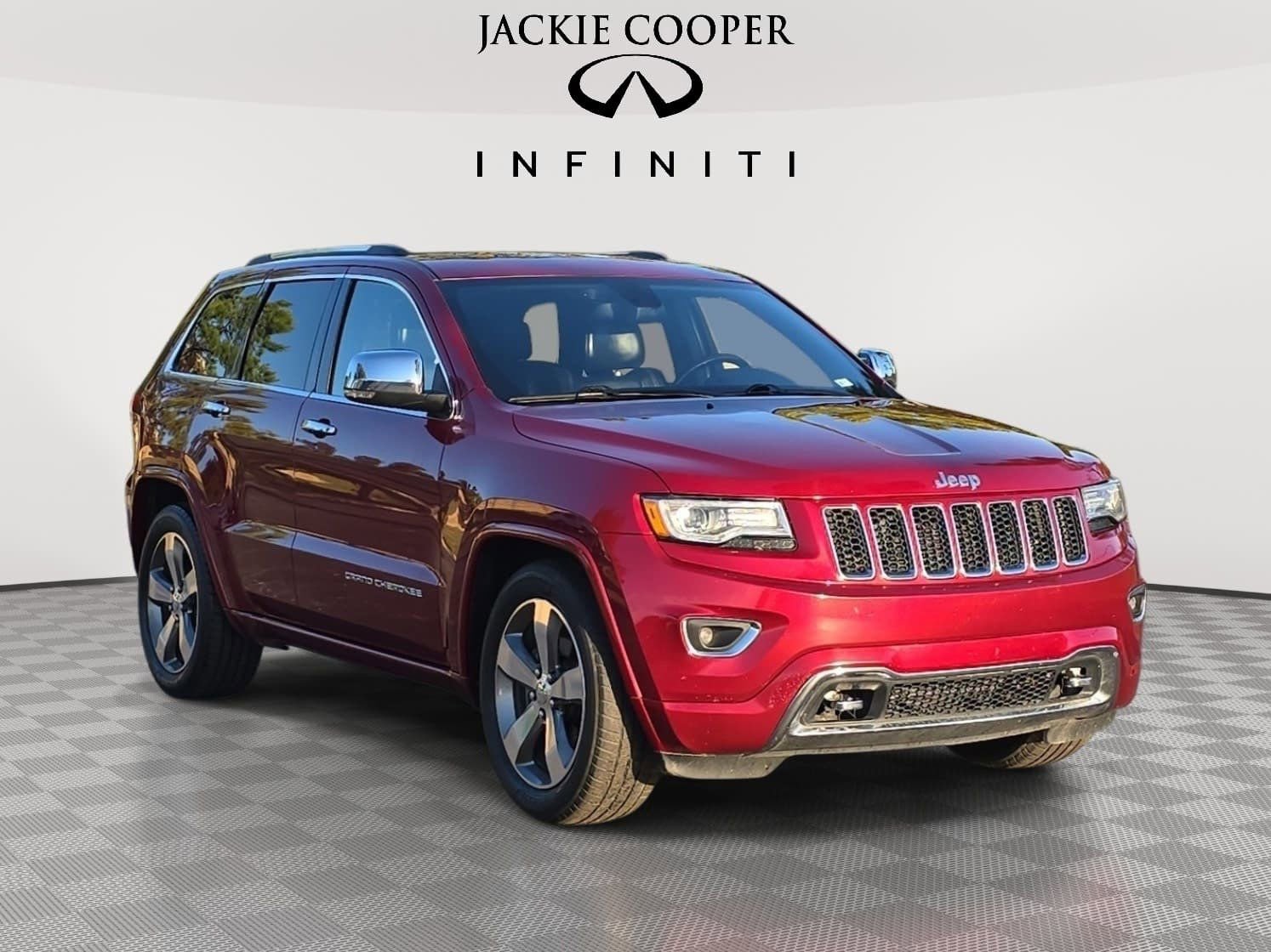 Used 2015 Jeep Grand Cherokee Overland AWD/4WD image 3