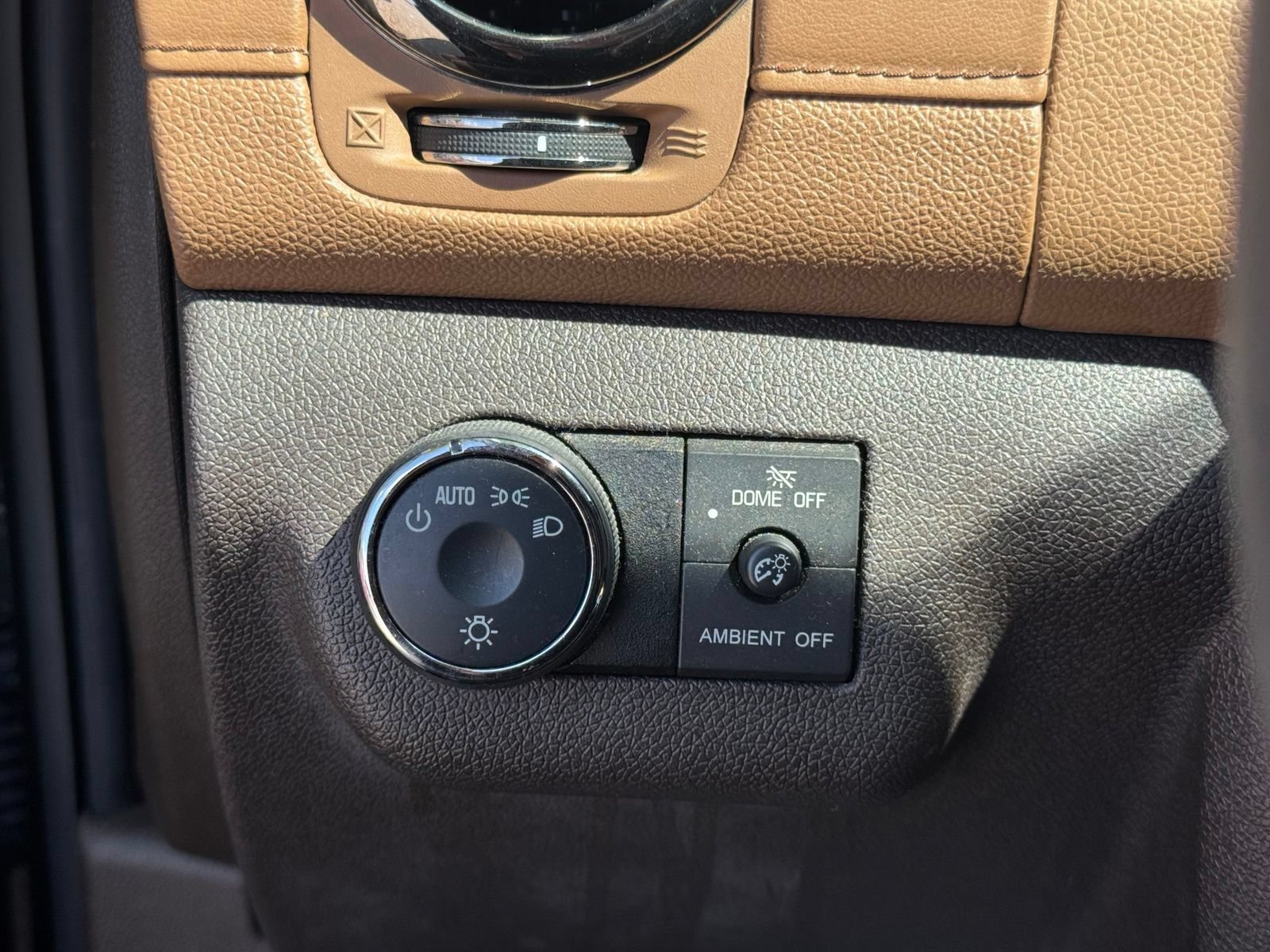 Used 2013 Buick Enclave Leather AWD/4WD image 16