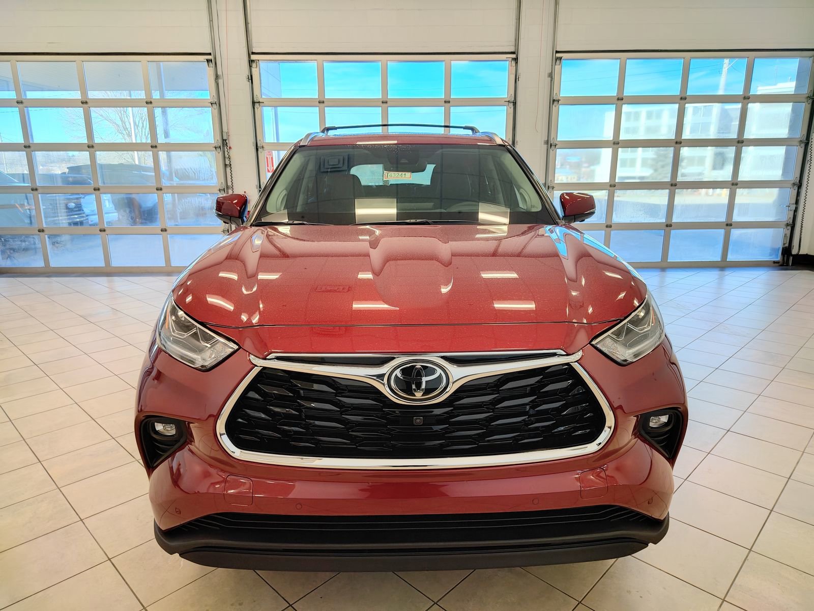 New 2026 Toyota Highlander Limited image 9