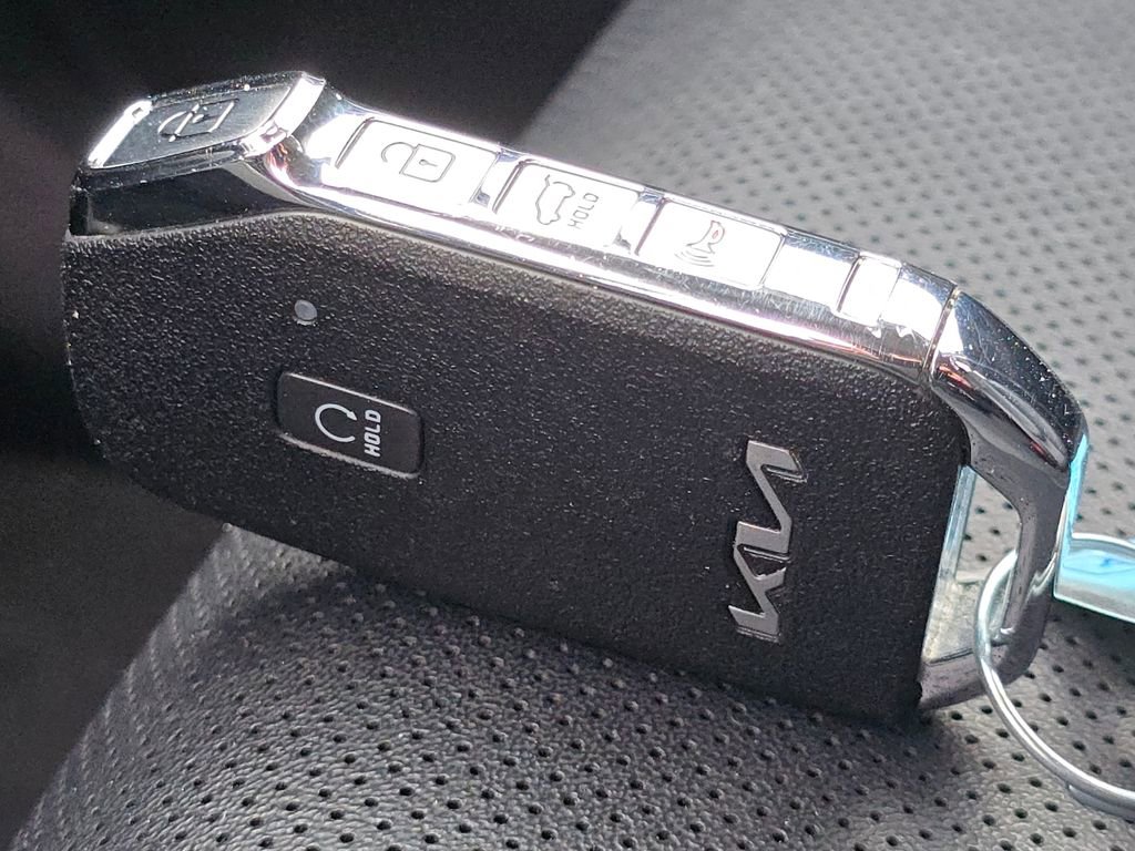 Used 2022 Kia Telluride S image 35