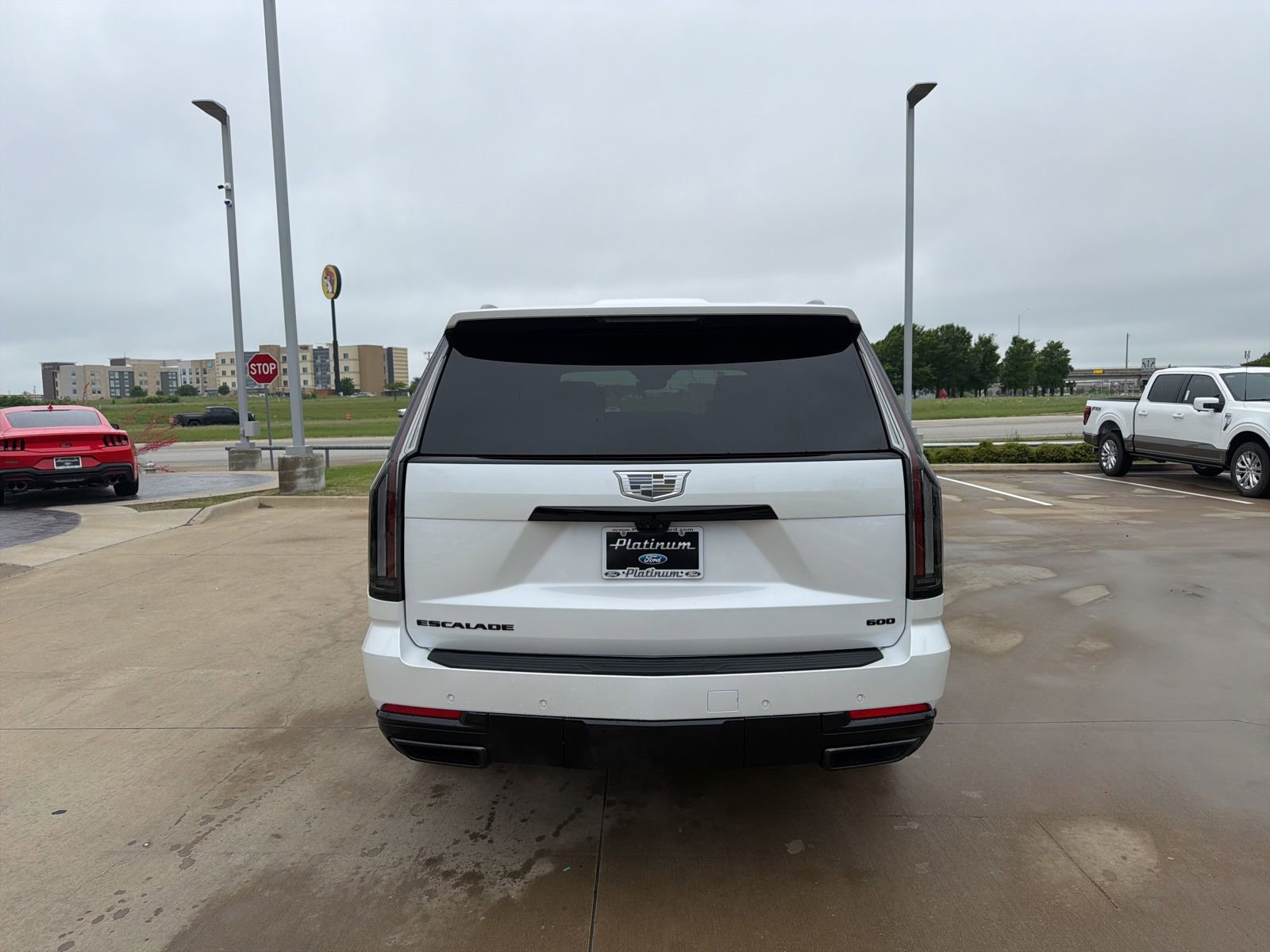 Used 2025 Cadillac Escalade ESV Sport Platinum image 4