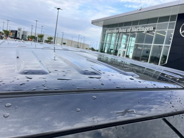 Used 2025 Jeep Wrangler Sahara image 7