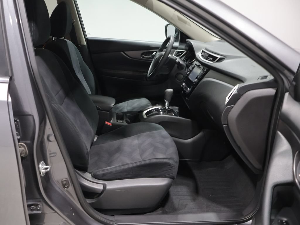 Used 2016 Nissan Rogue SV w/ SV Premium Package AWD/4WD image 23