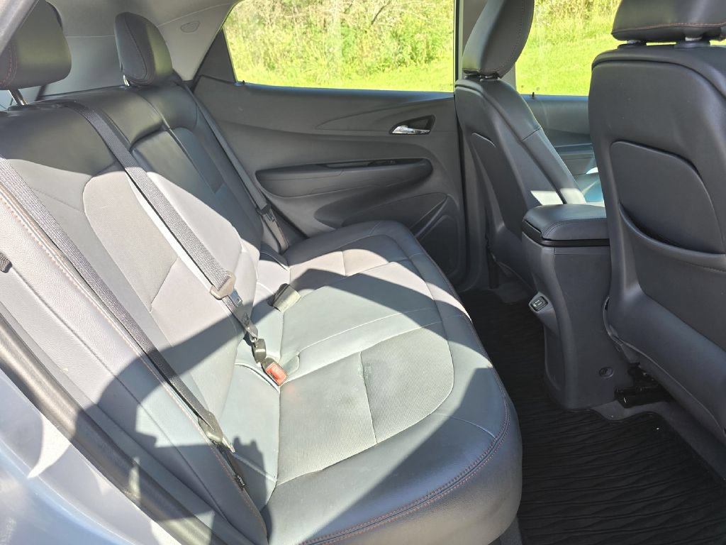 Used 2018 Chevrolet Bolt Premier w/ Driver Confidence II Package FWD image 15