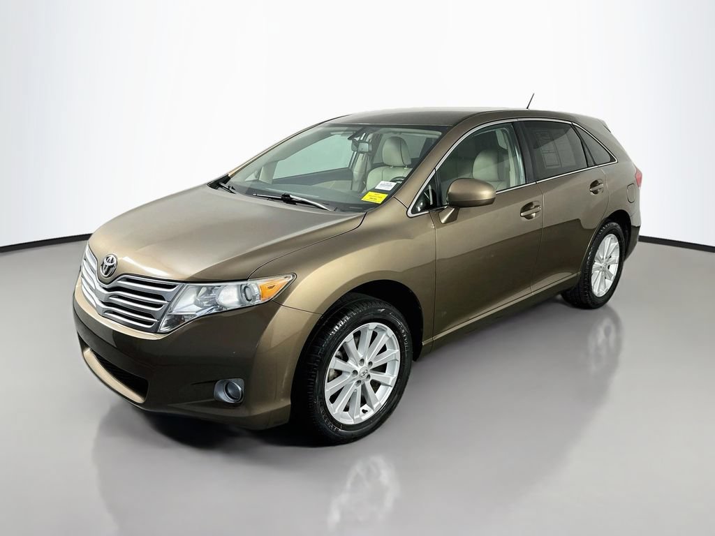 Used 2011 Toyota Venza w/ Leather Pkg FWD video 3