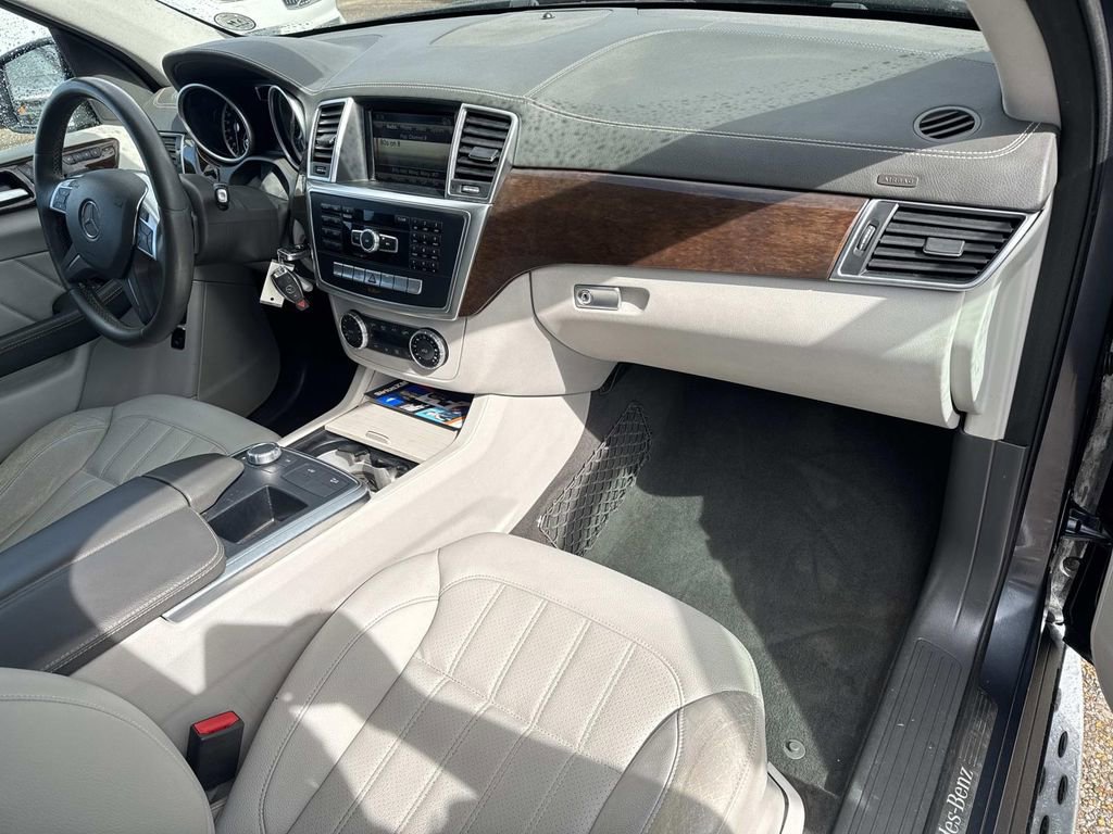 Used 2016 Mercedes-Benz GL 450 4MATIC image 15