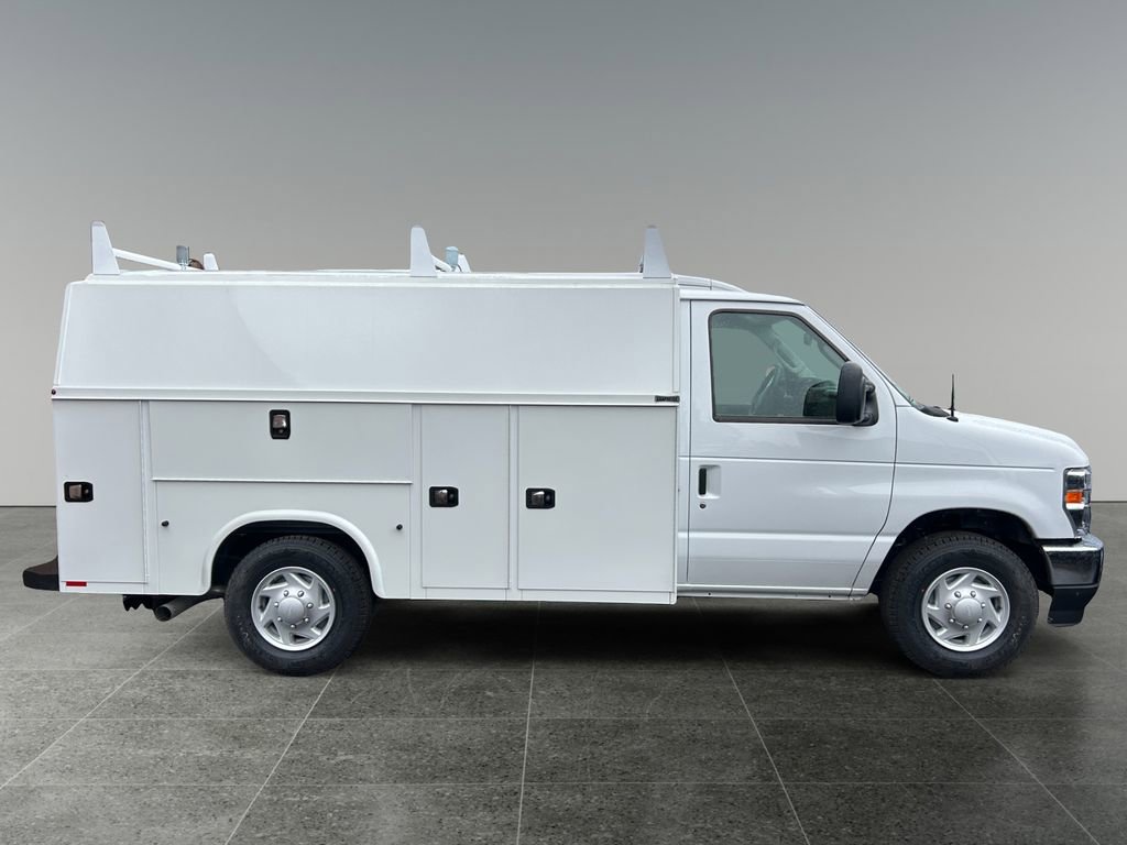 New 2026 Ford E-350 and Econoline 350 Super Duty w/ Power Equipment Group image 4