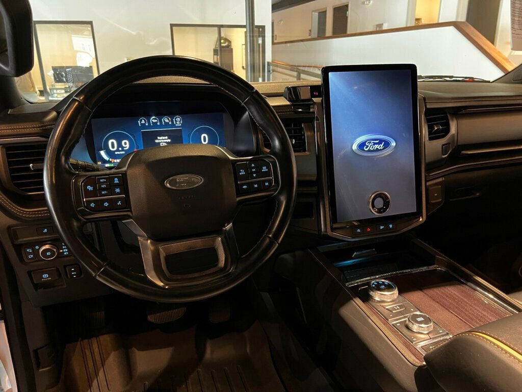 Used 2022 Ford Expedition Max Platinum image 18
