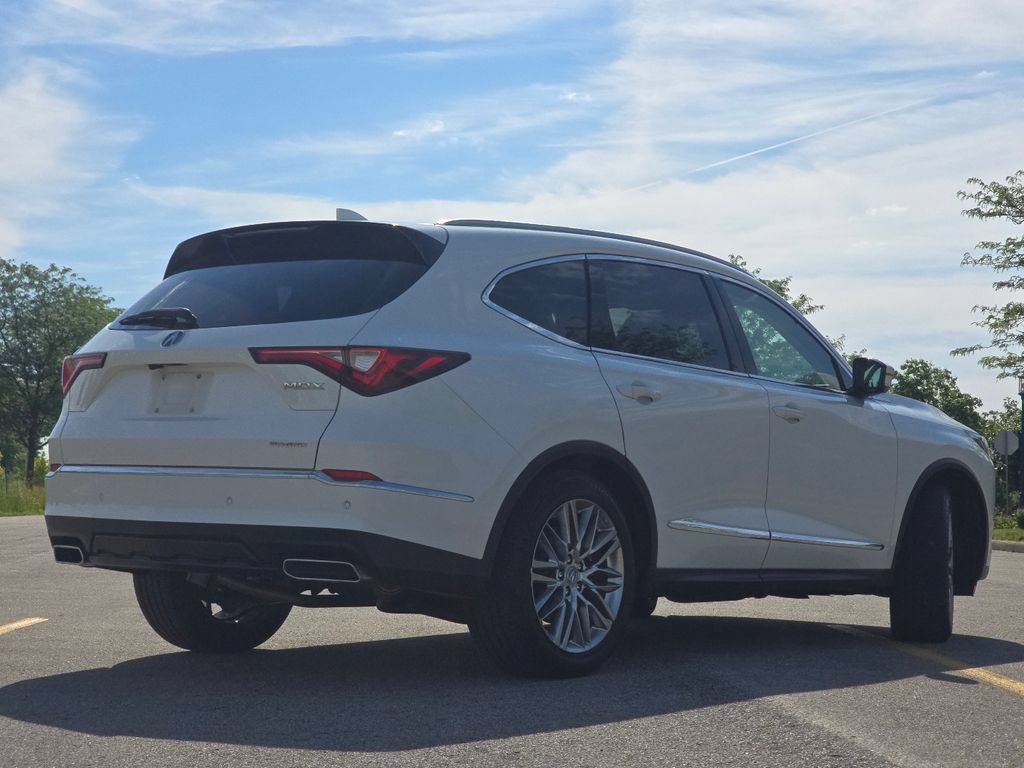 Used 2023 Acura MDX SH-AWD w/ Advance Package image 16
