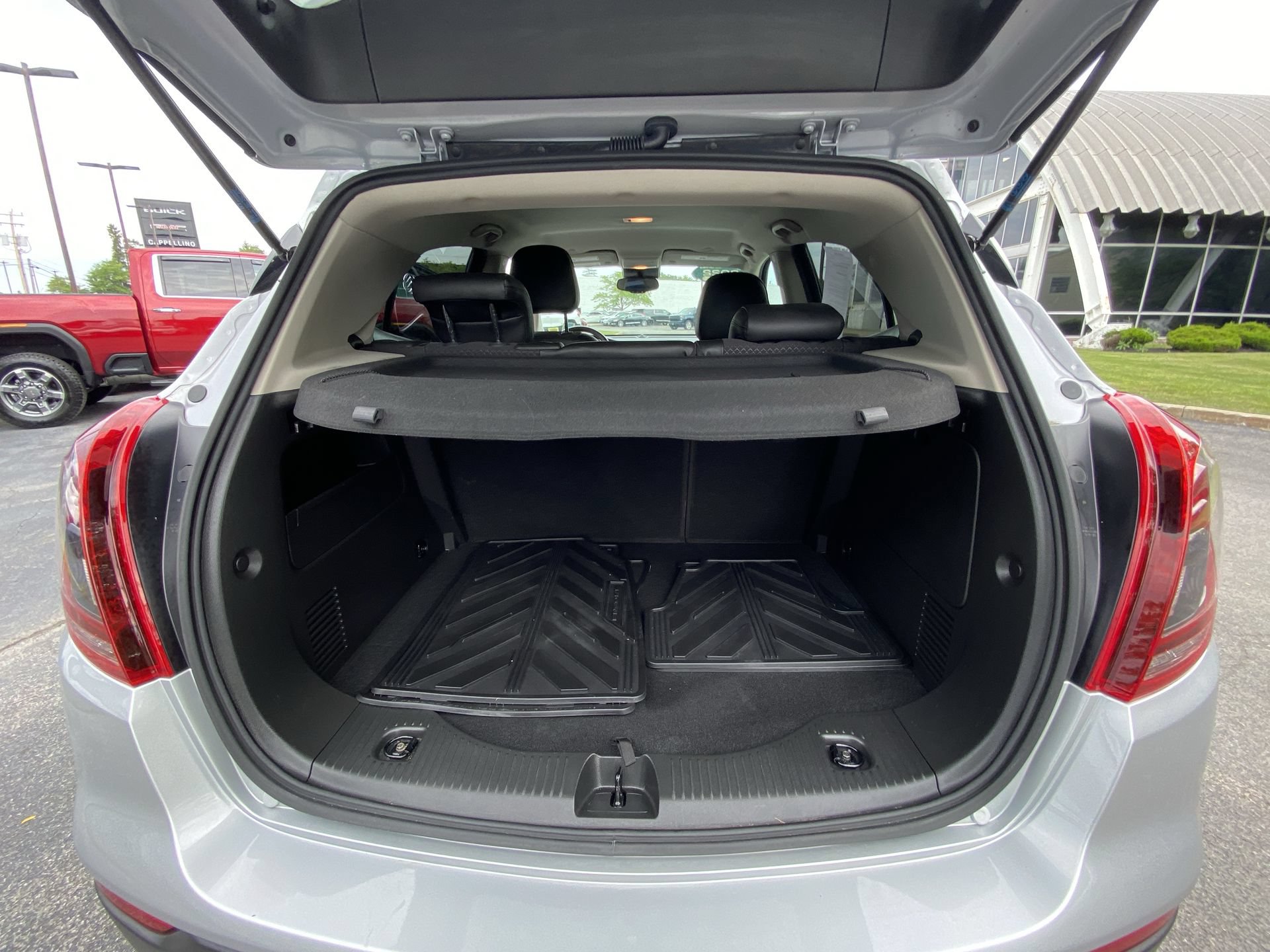 Used 2022 Buick Encore Preferred w/ Safety Package AWD/4WD image 26
