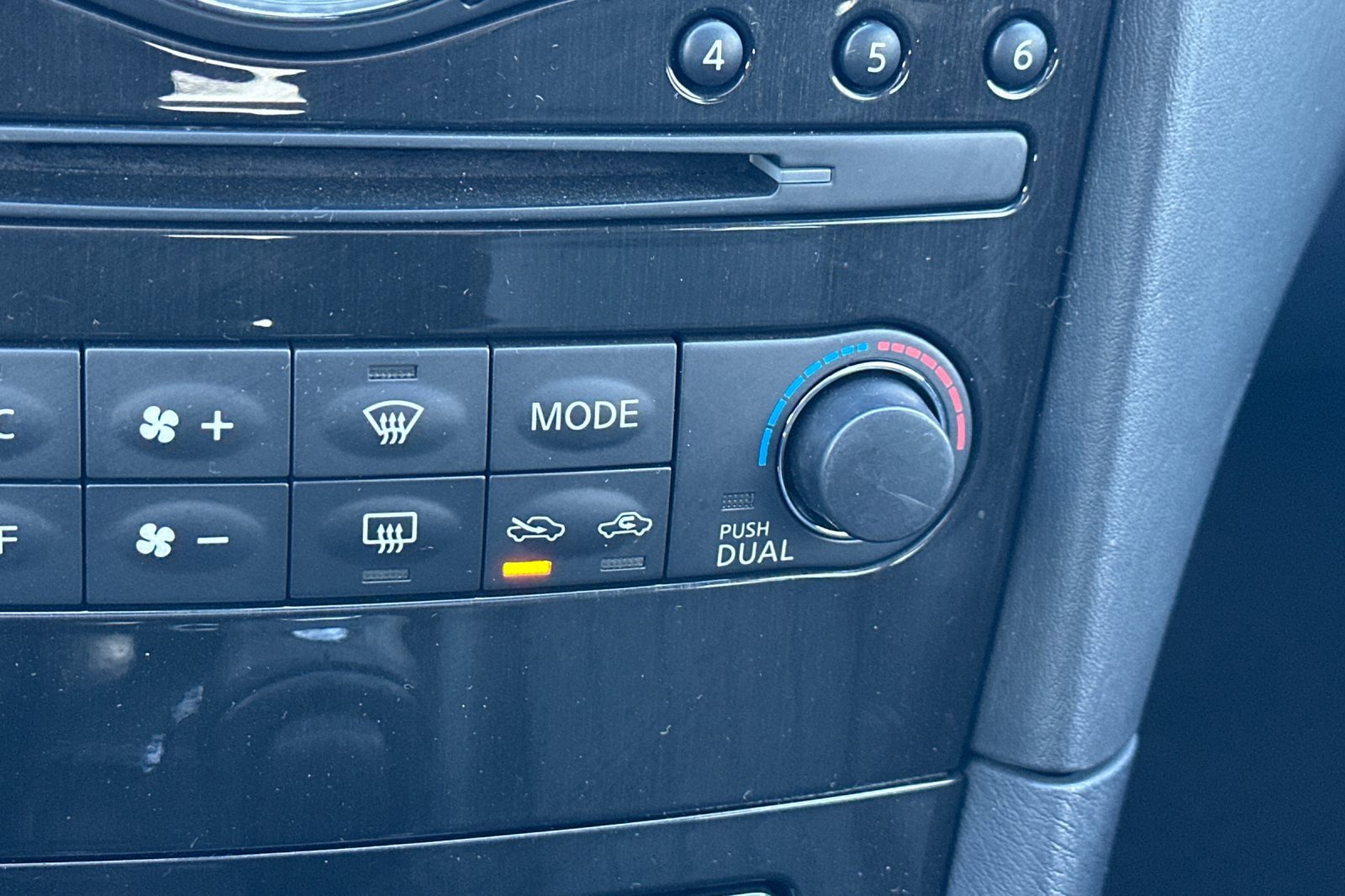 Used 2017 INFINITI QX50 2WD image 30