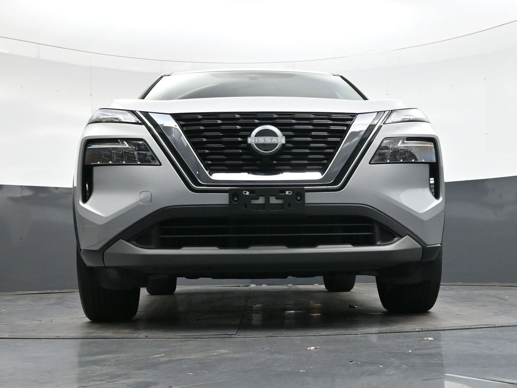 Used 2023 Nissan Rogue SV image 41