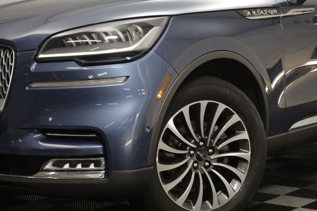 Used 2020 Lincoln Aviator Reserve w/ Equipment Group 201A image 3