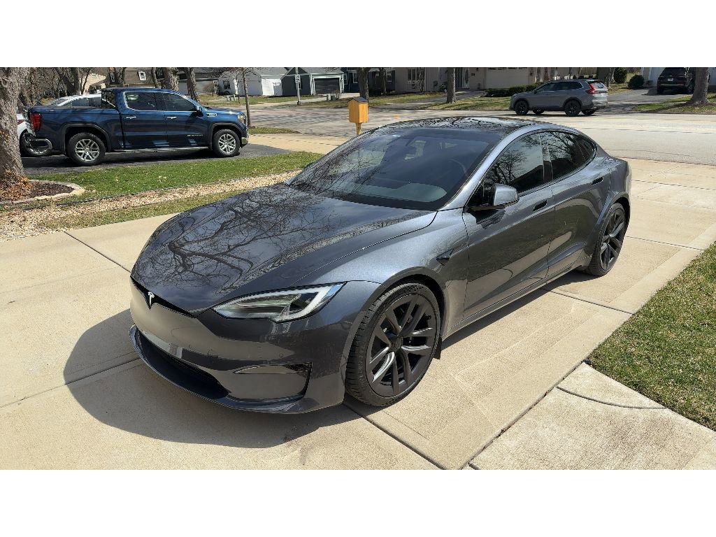 Used 2021 Tesla Model S Plaid image 1