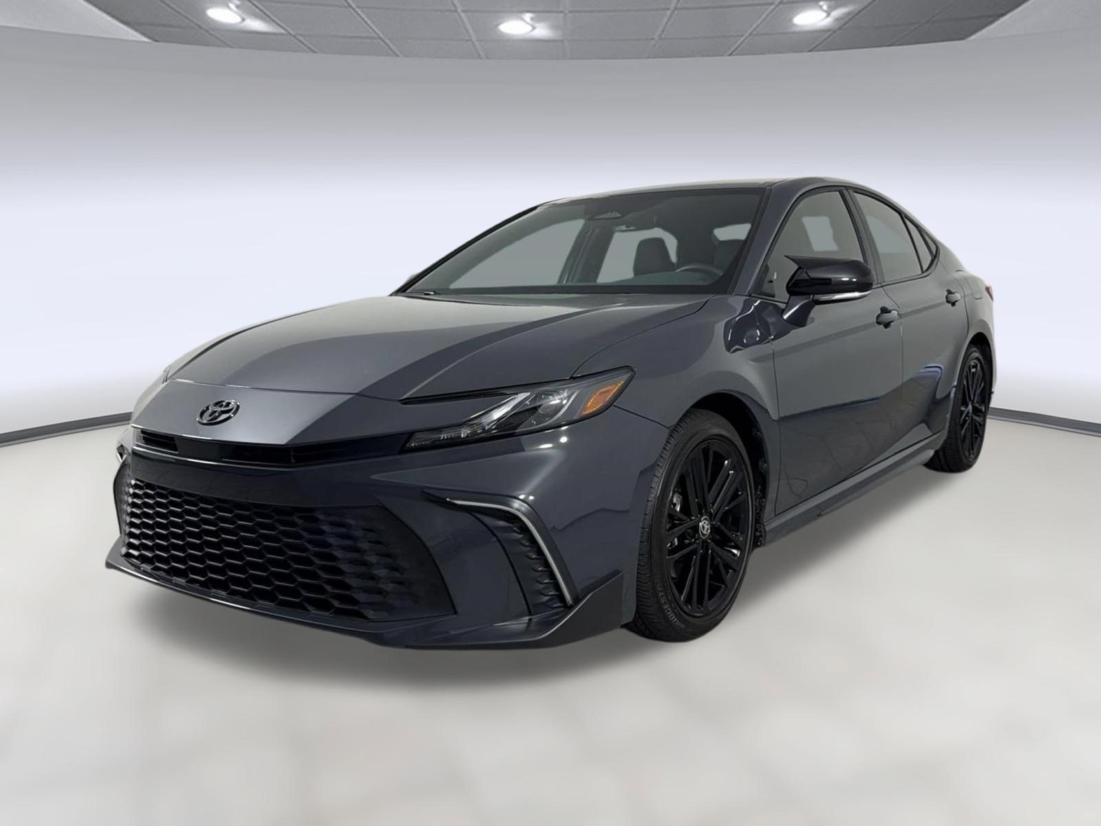 Used 2026 Toyota Camry SE w/ Multimedia Upgrade Package
