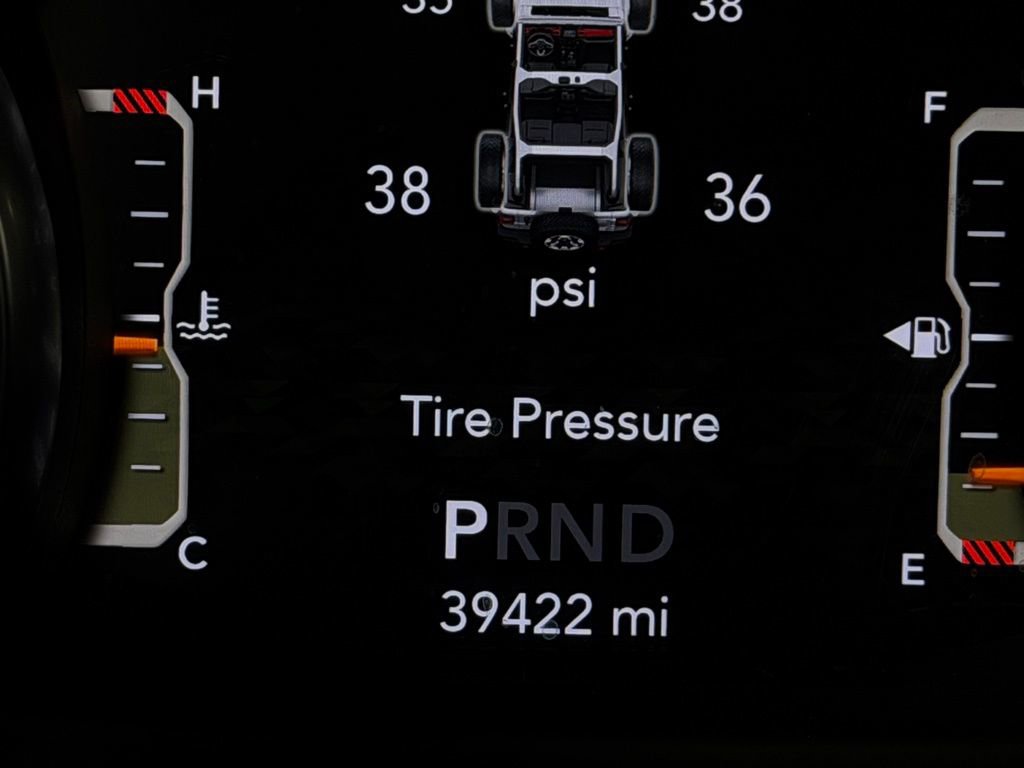 Used 2023 Jeep Wrangler Unlimited Rubicon image 16