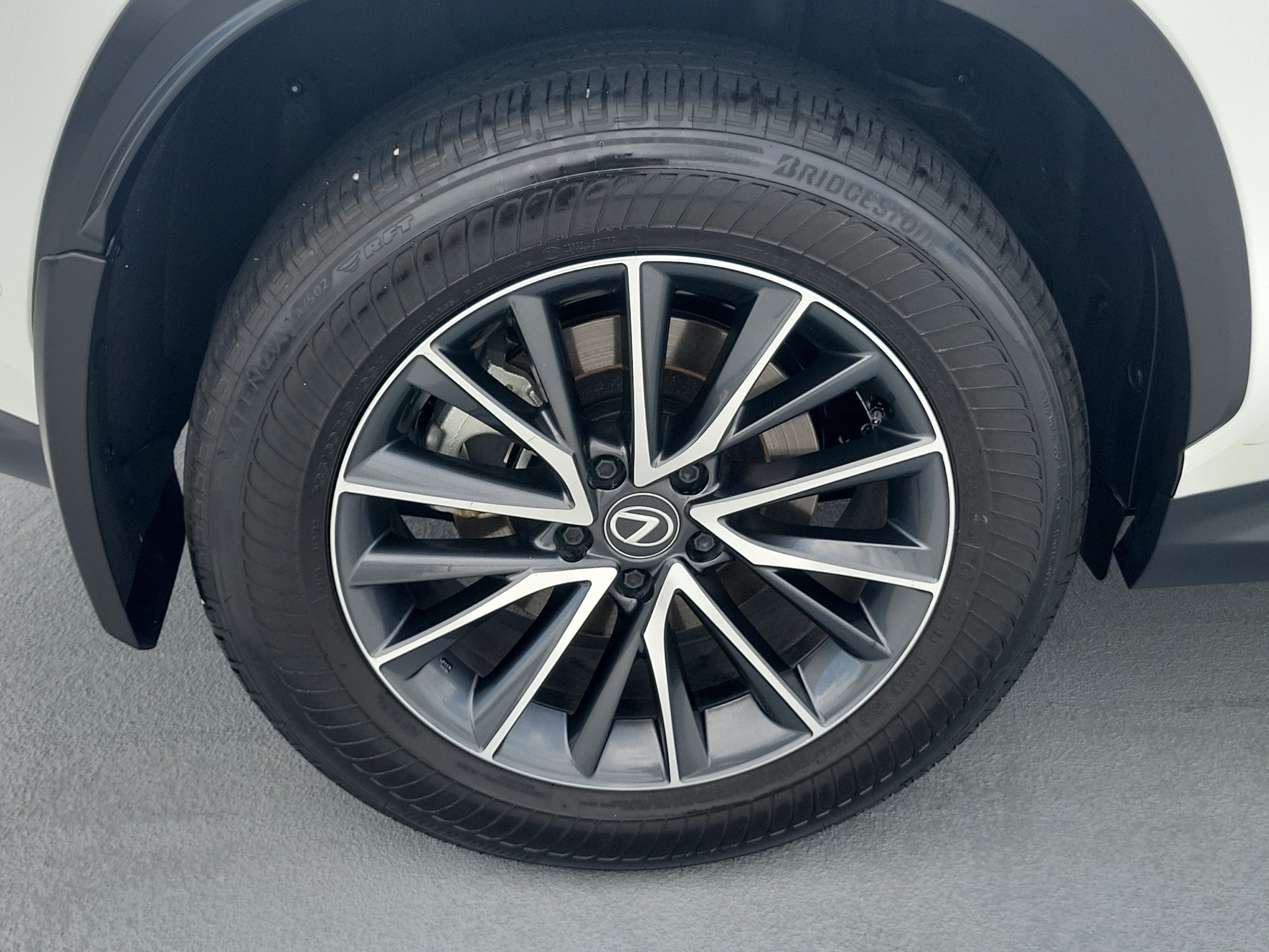 Used 2025 Lexus NX 350h AWD w/ Accessory Package (2T) image 7