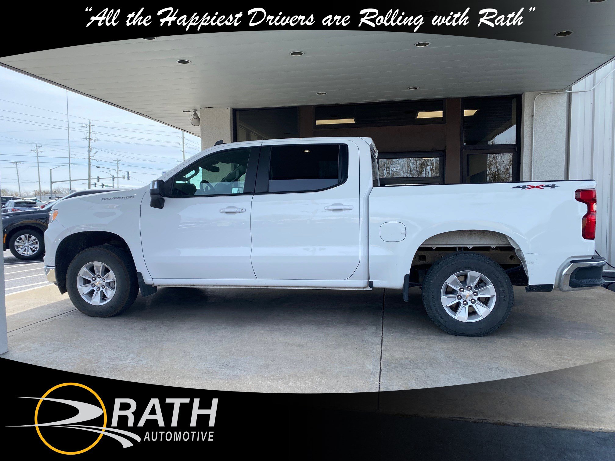 Used 2025 Chevrolet Silverado 1500 LT AWD/4WD image 5