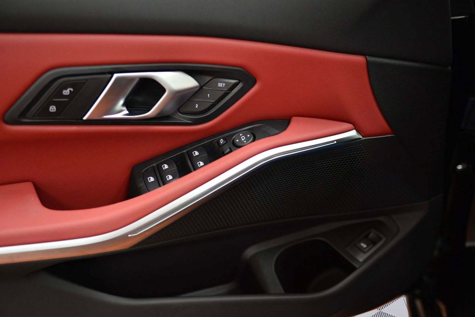 Used 2025 BMW 330i xDrive Sedan w/ Premium Package image 29