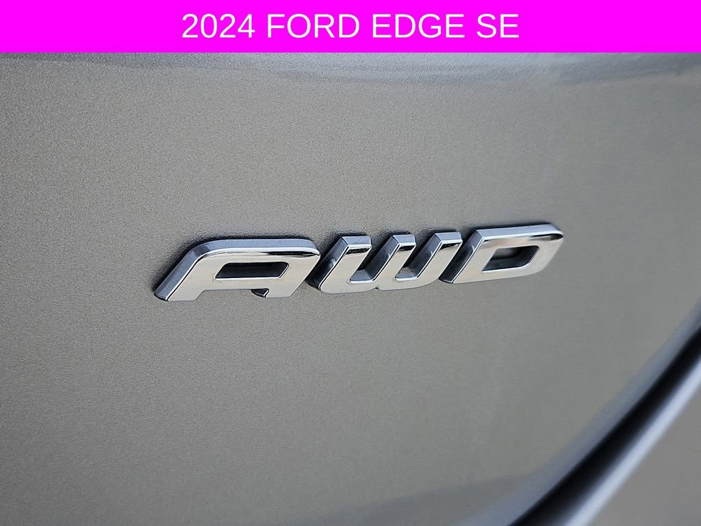 Used 2024 Ford Edge SE image 9
