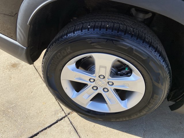 Used 2023 Honda Pilot LX image 30