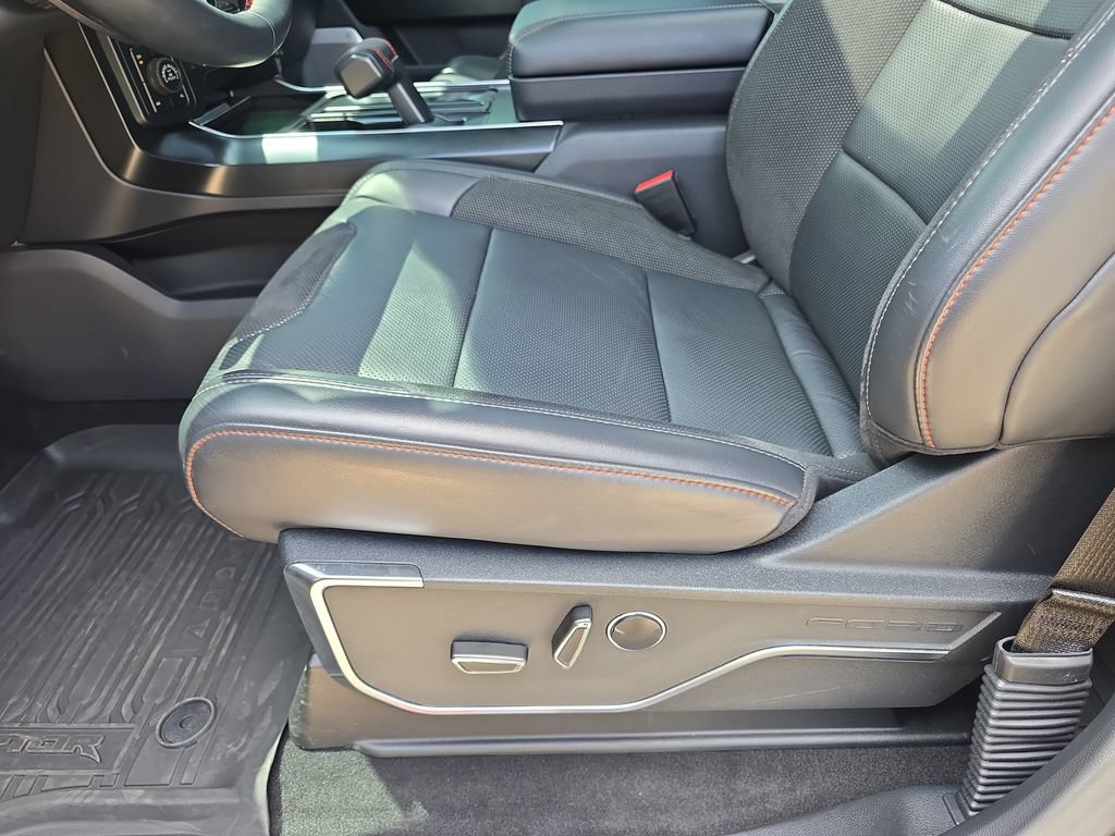 Used 2025 Ford F150 Raptor AWD/4WD image 30
