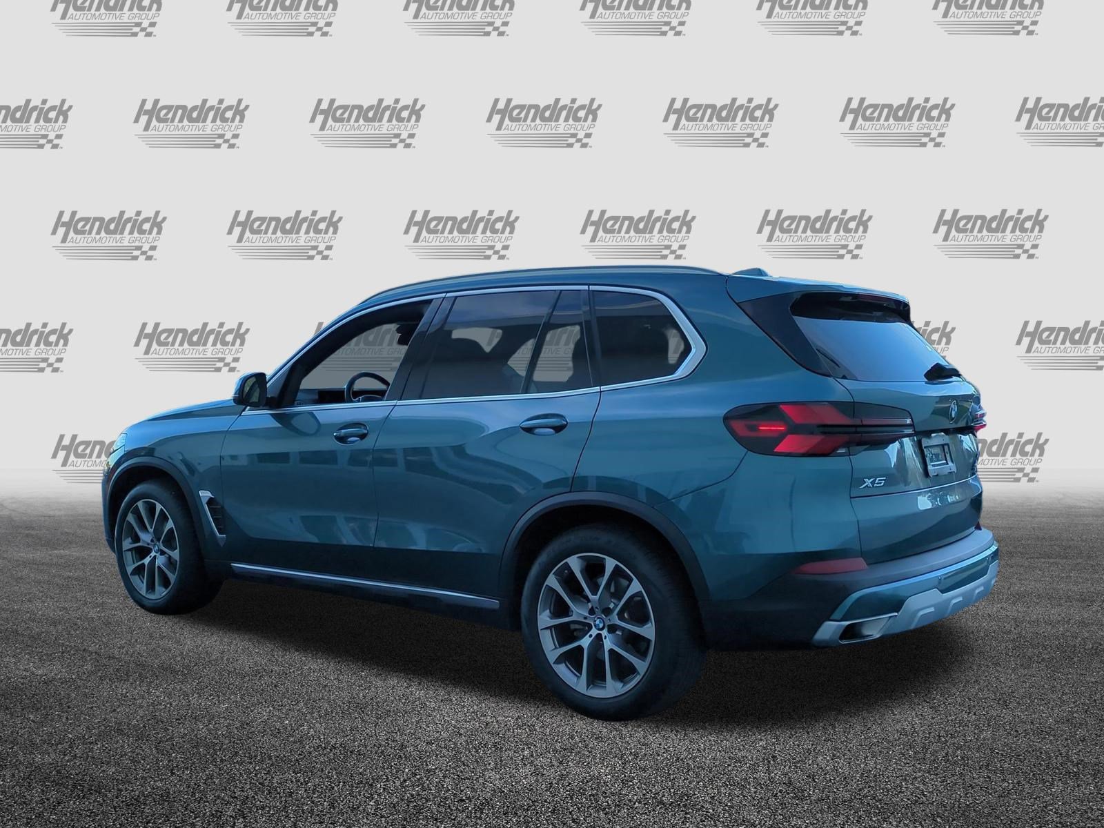 Used 2026 BMW X5 sDrive40i image 8