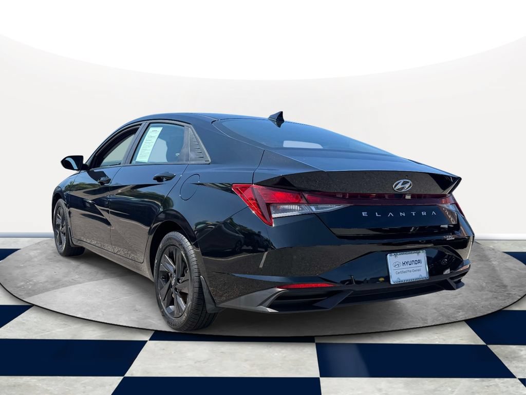 Certified 2023 Hyundai Elantra SEL FWD image 4