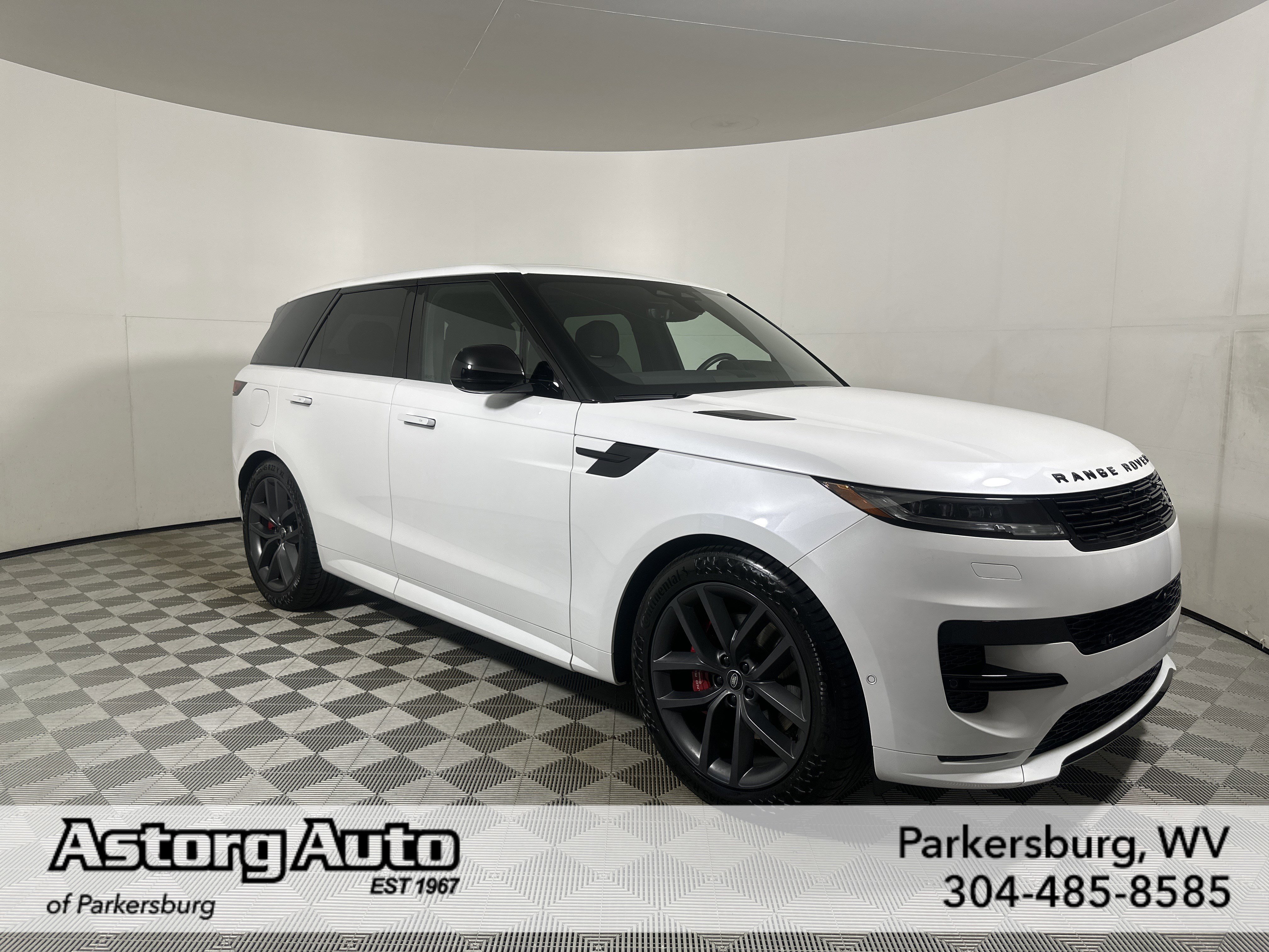 Used 2024 Land Rover Range Rover Sport Dynamic SE