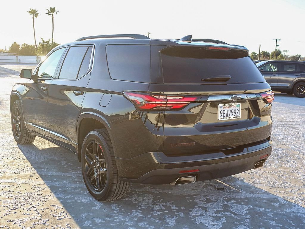 Used 2023 Chevrolet Traverse Premier w/ Redline Edition image 4