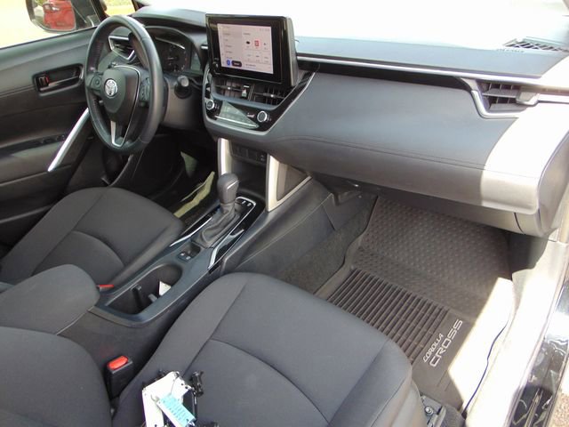 Used 2023 Toyota Corolla Cross LE FWD image 25