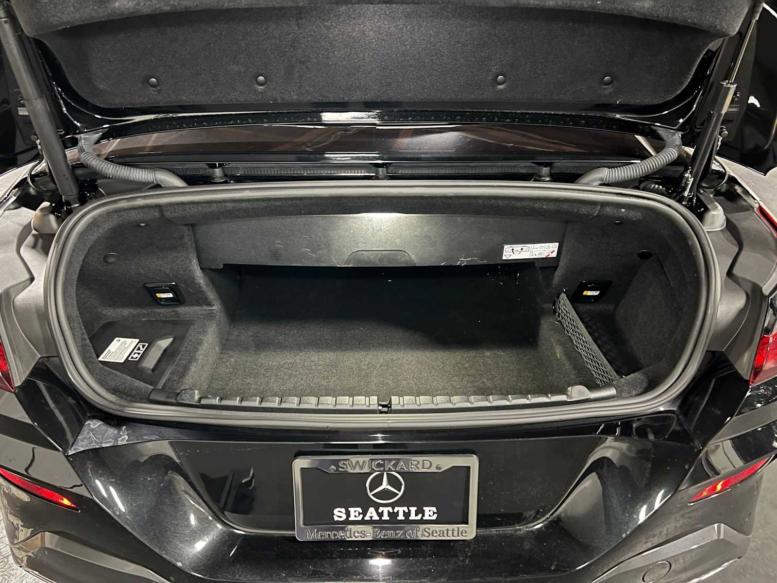 Used 2024 BMW 840i Convertible image 16