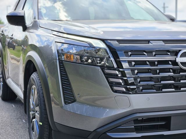 New 2026 Nissan Pathfinder SV FWD image 8