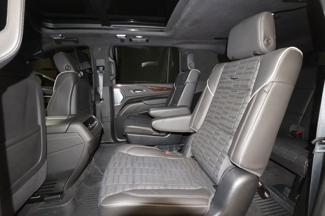 Certified 2024 Cadillac Escalade ESV Sport Platinum w/ LPO, ONYX Package AWD/4WD image 26
