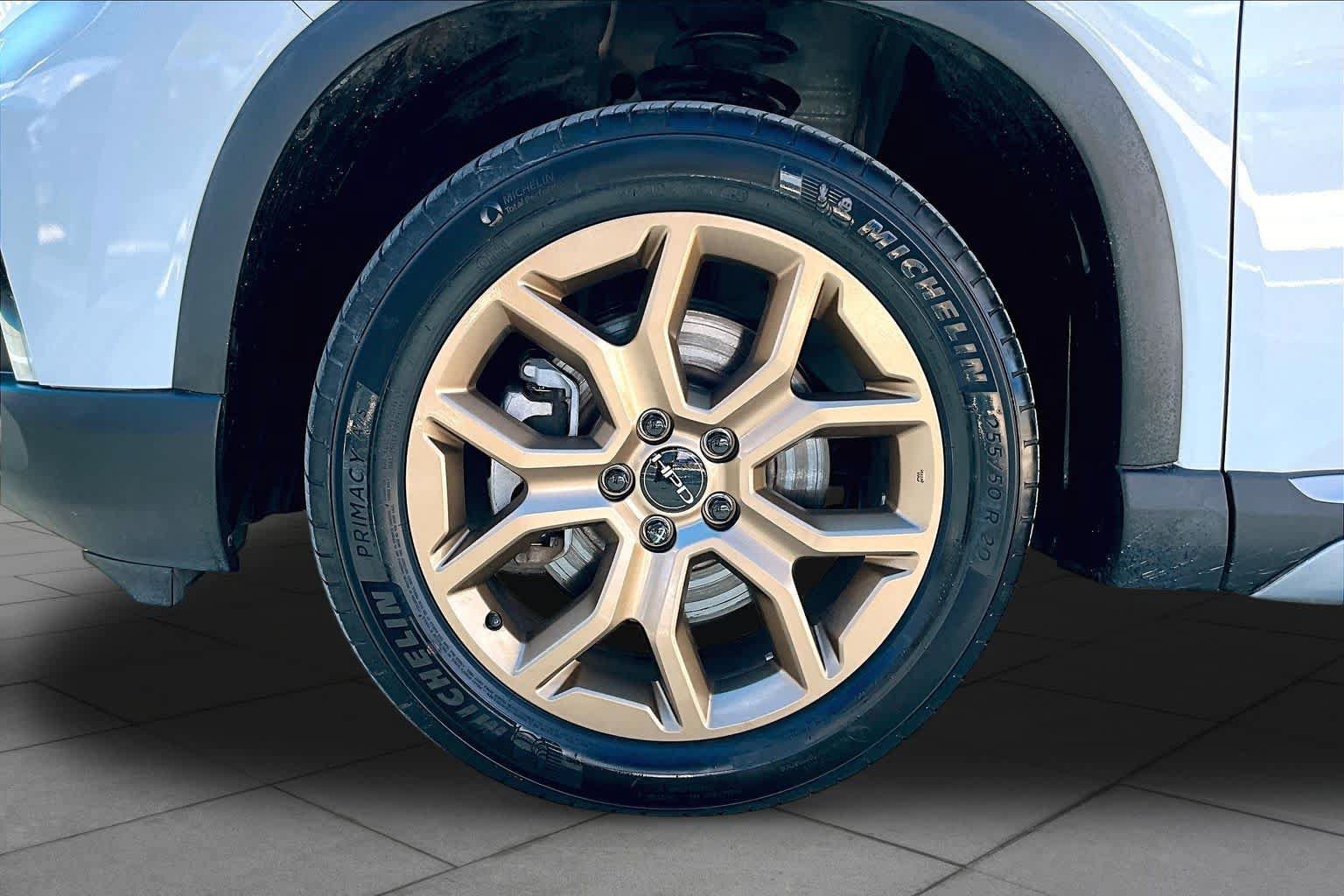 Used 2024 Honda Pilot Touring image 10