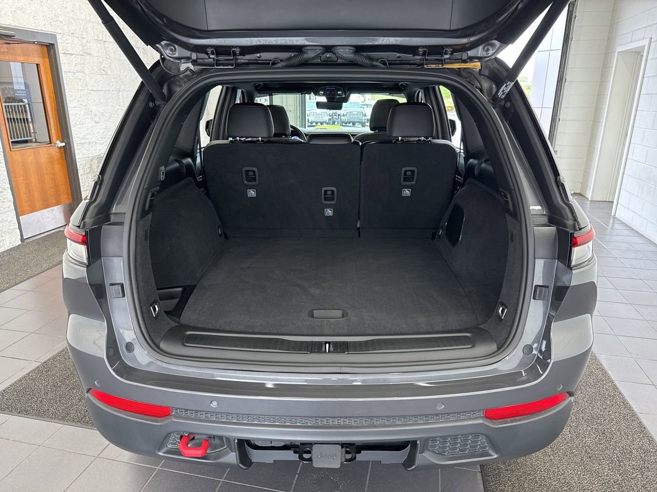 Used 2022 Jeep Grand Cherokee Trailhawk w/ ADV Protech Group II image 9