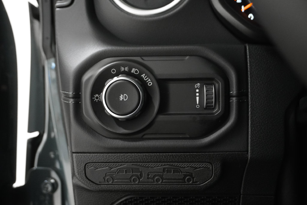 New 2027 Jeep Wrangler Unlimited Sahara AWD/4WD image 16