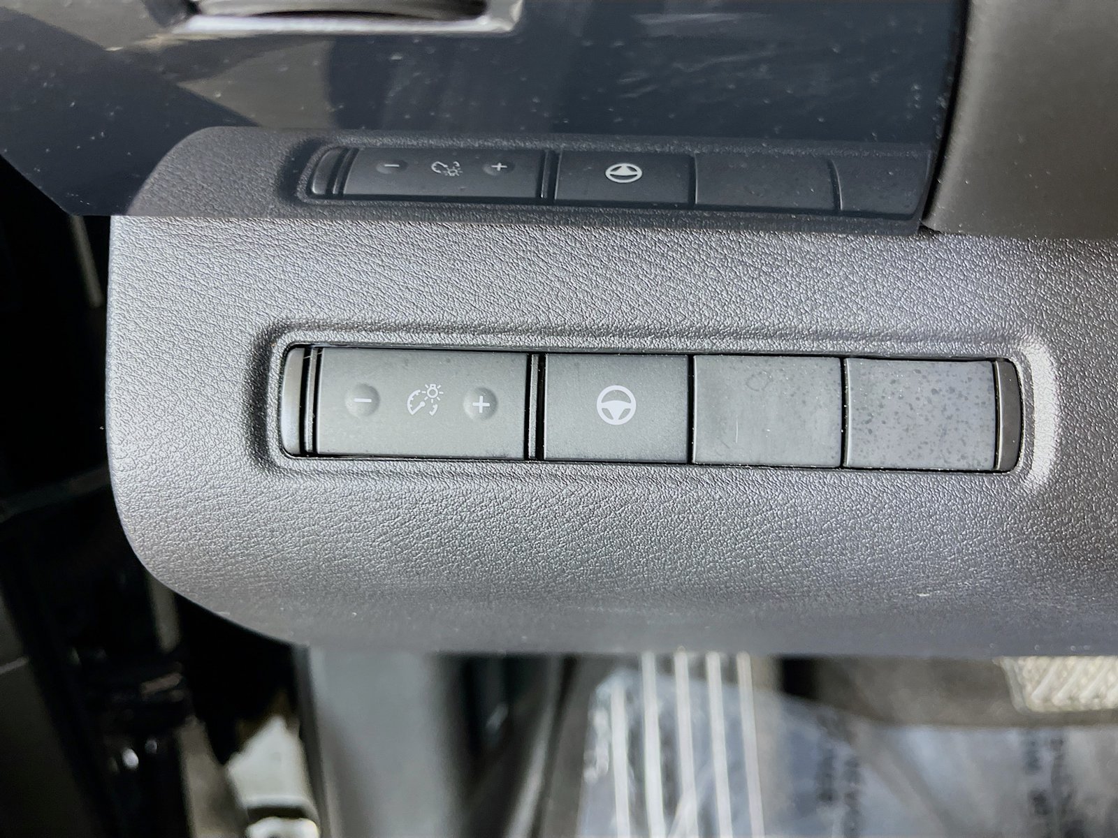 Used 2024 Nissan Pathfinder SV FWD image 13