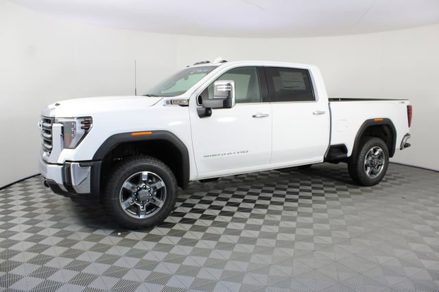 New 2026 GMC Sierra 2500 SLT AWD/4WD image 2