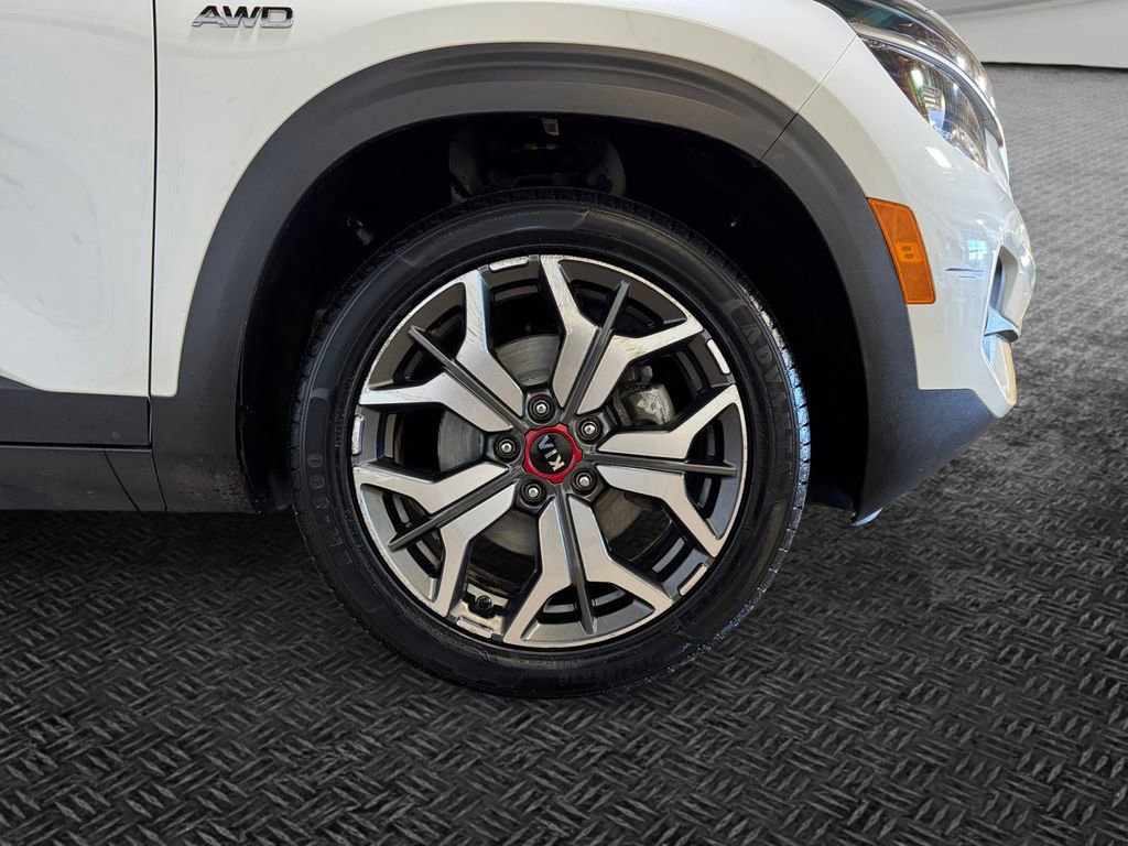 Used 2021 Kia Seltos S image 11