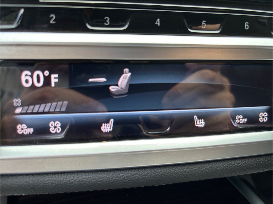 Used 2018 BMW 750i xDrive AWD/4WD image 35