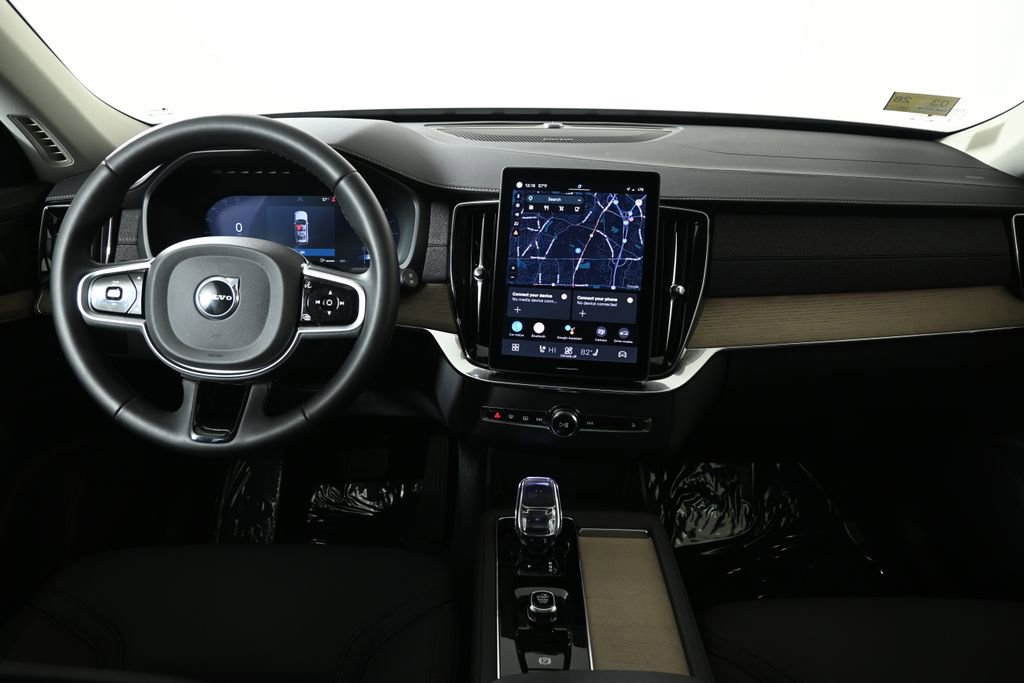Used 2025 Volvo XC90 B5 Plus w/ Protection Package Premier image 16