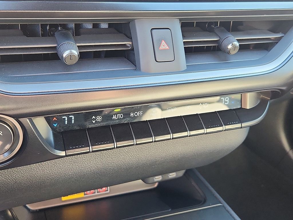 Used 2025 Lexus UX 300h AWD image 17