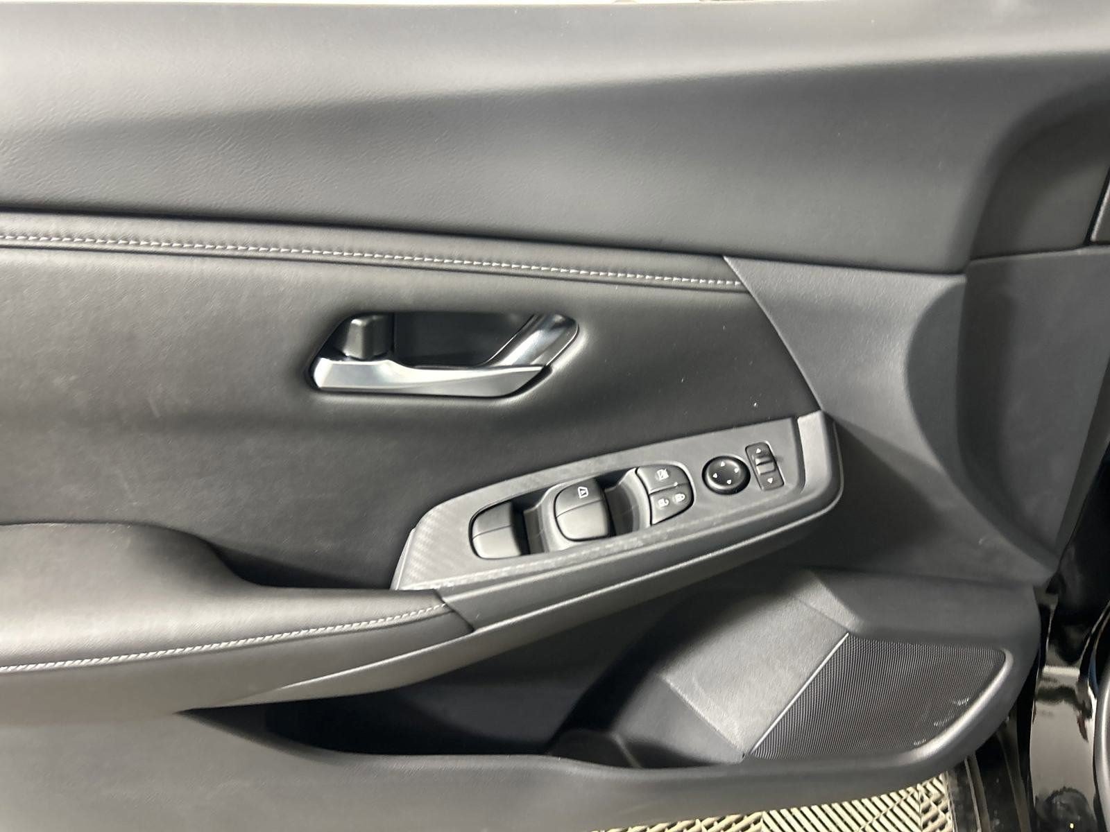 New 2025 Nissan Sentra SV w/ All-Weather Package FWD image 28
