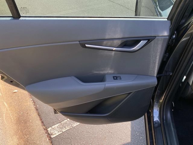 Used 2023 Kia Niro EX Touring FWD image 9