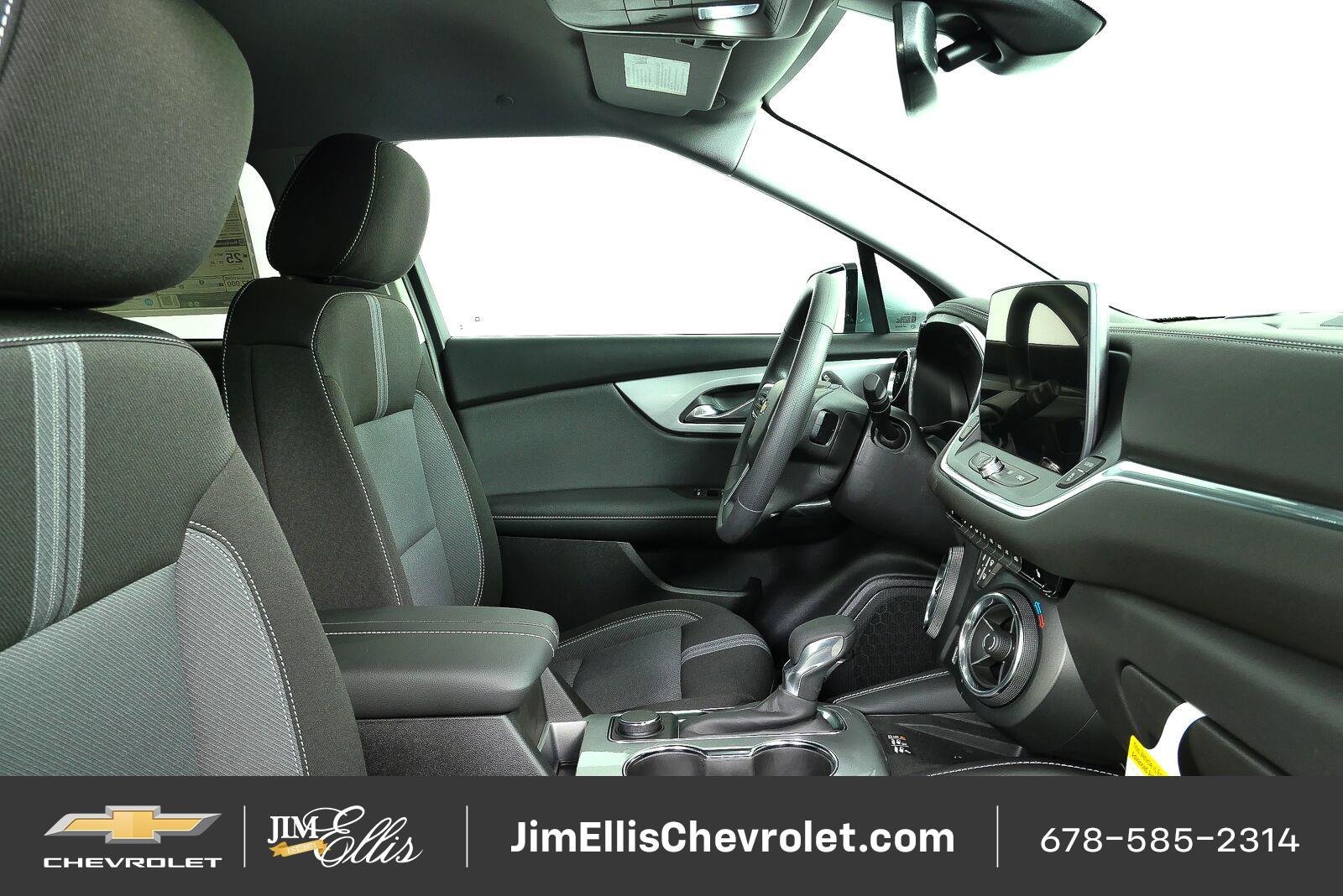 New 2026 Chevrolet Blazer LT w/ Convenience Package FWD image 19