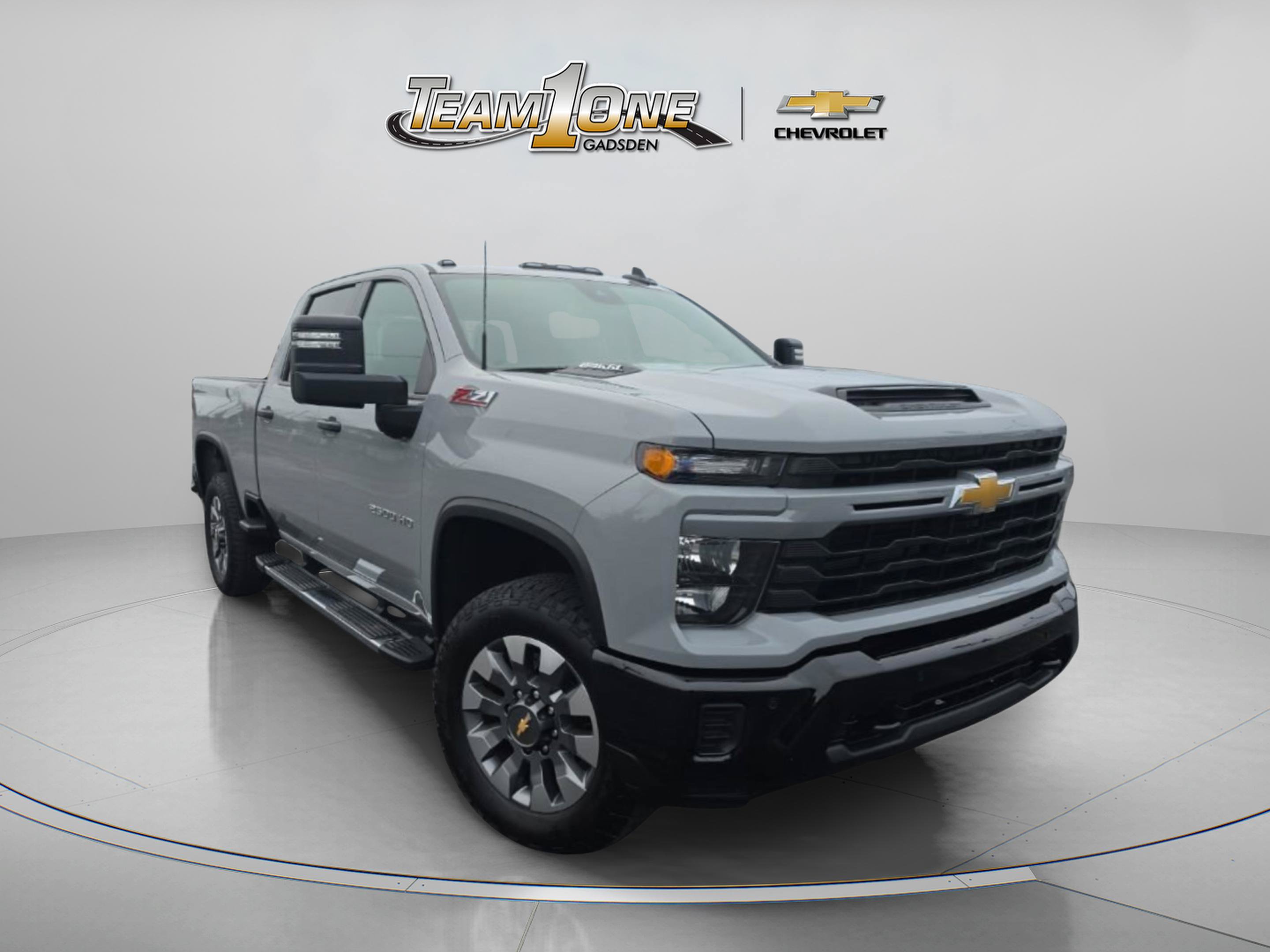Used 2025 Chevrolet Silverado 2500 Custom w/ Custom Value Package AWD/4WD image 1