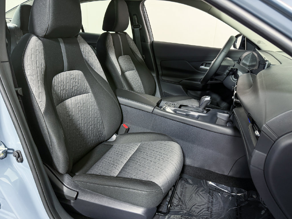 Certified 2026 Nissan Sentra SV w/ SV Convenience Package FWD image 14
