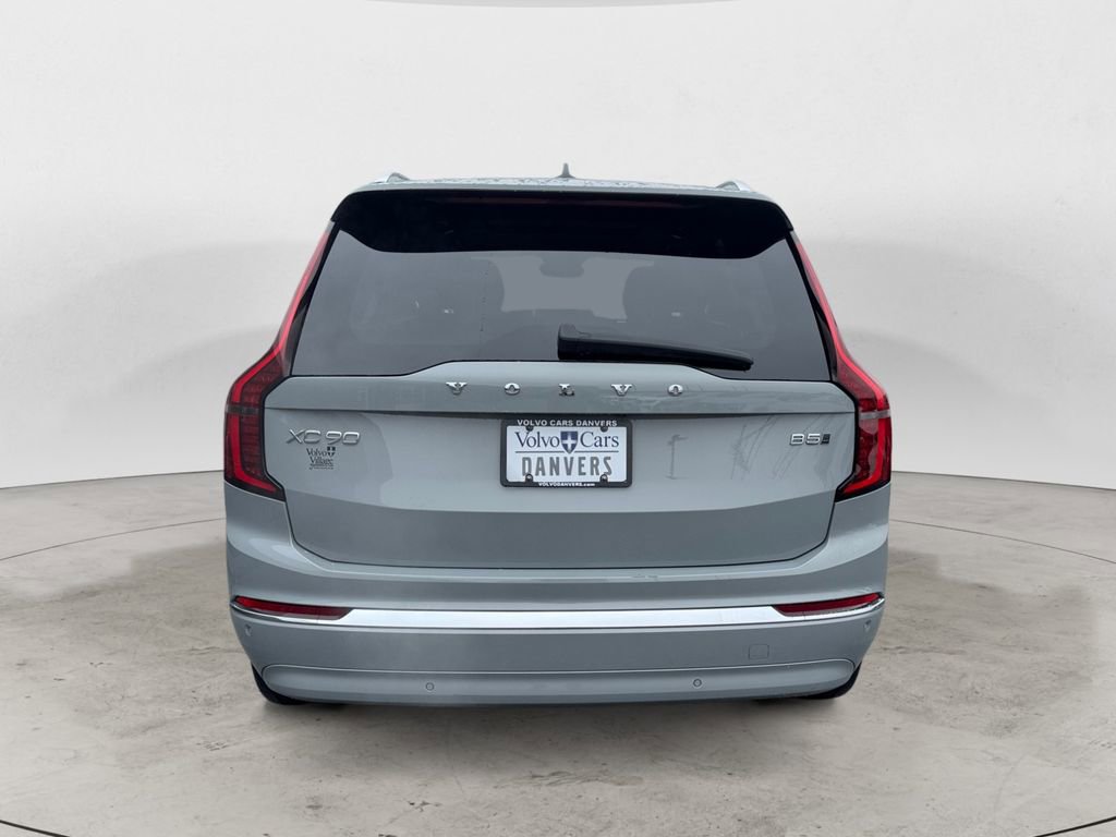 Certified 2025 Volvo XC90 B5 Plus AWD/4WD image 5