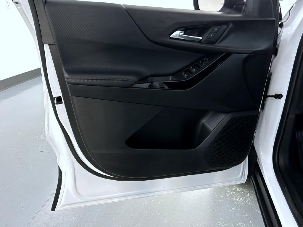 Certified 2026 Chevrolet Equinox LT AWD/4WD image 10